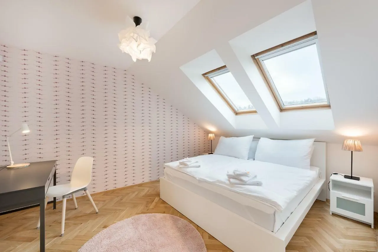 Veleslavin Apartments プラハ