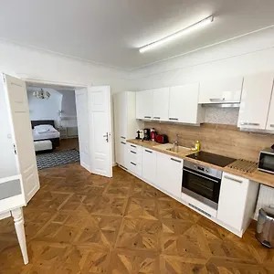  Apartment U Obecniho Dvora - Old Town