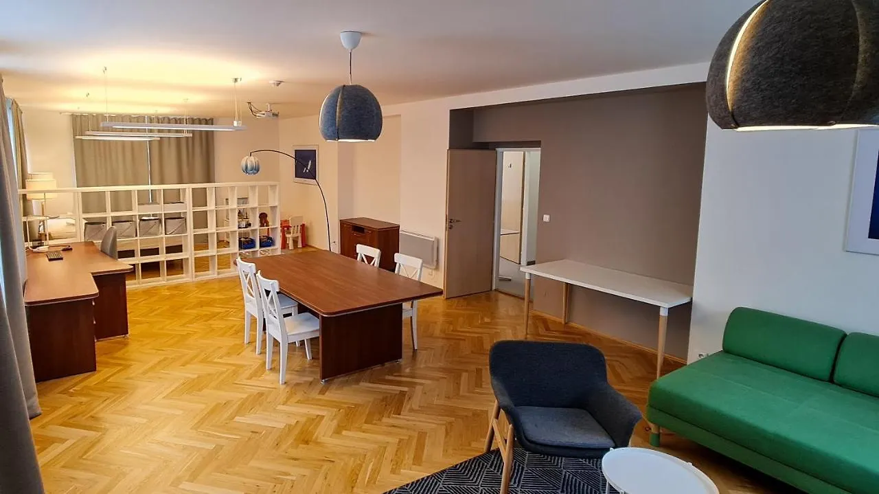 Veleslavin Apartments Prague 0*,